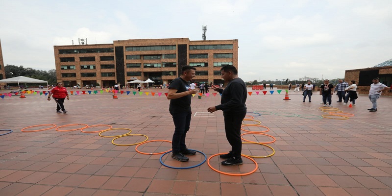 Funcionarios y contratistas de la Gobernación de Cundinamarca disfrutaron, como niños, match de actividad física