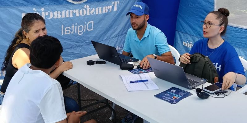 130 cundinamarqueses se vinculan a programas de formación digital en Puerto Salgar y Guaduas

