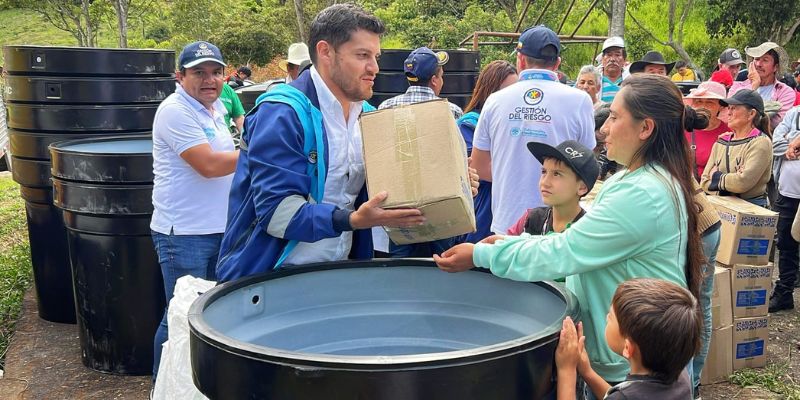 Gobernación de Cundinamarca entrega ayuda humanitaria en Chipaque tras 19 días de emergencia en la vía al Llano