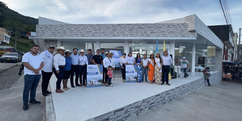 Gobernador Jorge Rey entrega nuevo conservatorio para impulsar el talento musical en Vianí