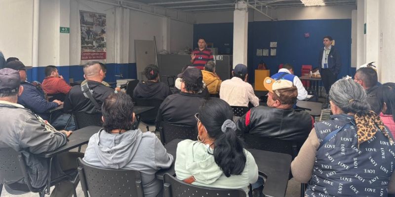 Firmantes de paz reciben capacitación para acceder a vivienda digna en Cundinamarca