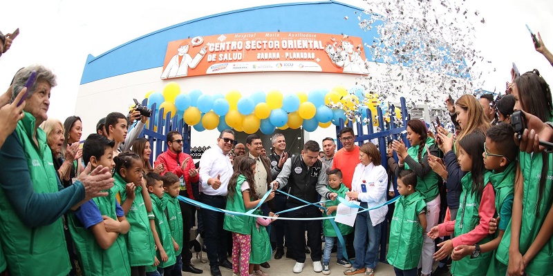 Gobernador inauguró el nuevo Centro de Salud de Planadas, en Mosquera