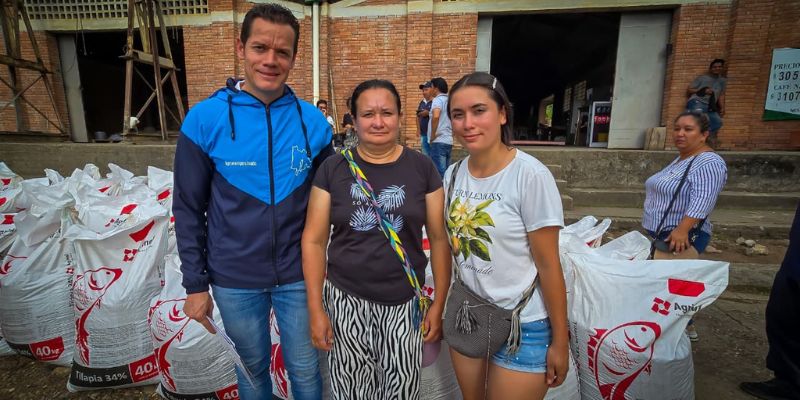 20 productores de Viotá y El Colegio reciben insumos para fortalecer la piscicultura y la seguridad alimentaria