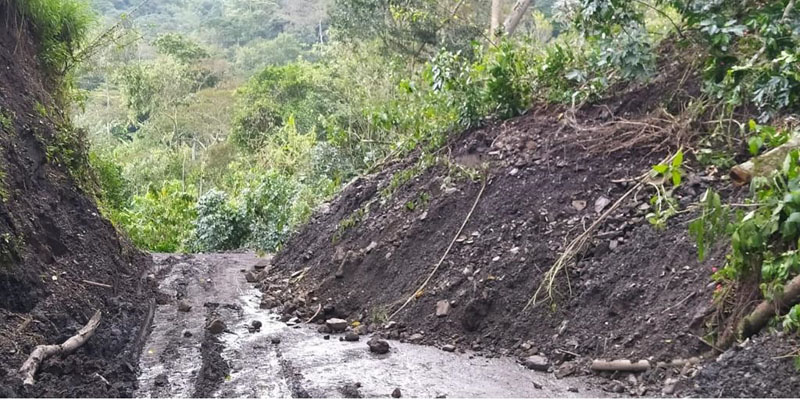 Ante emergencia en el corredor Chuguacal-Cambao, se habilitará vía alterna por Guayabal de Síquima