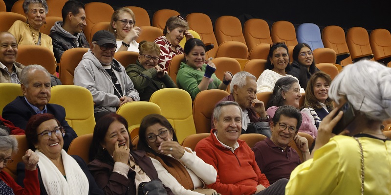 Cundinamarca promueve el envejecimiento activo con simposio dirigido a la población pensionada