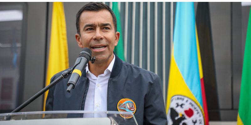 “Bienvenidos a la nueva era del transporte público en Colombia”, dice el gobernador Jorge Rey en los 212 años de Cundinamarca


