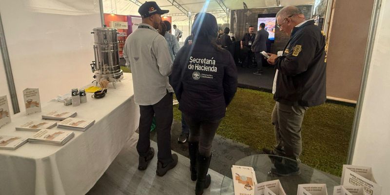 Cundinamarca lanza campaña contra el licor adulterado en la feria más importante del país