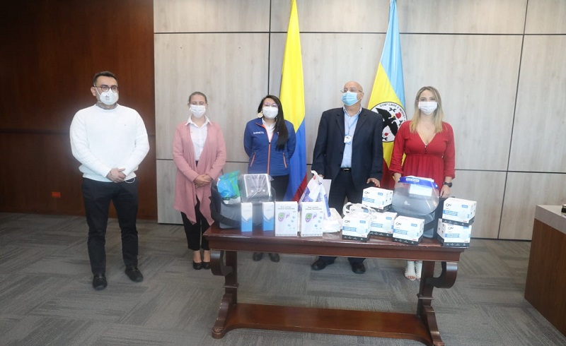 120 kits de terapia respiratoria son donados por Emiratos Árabes a Cundinamarca





