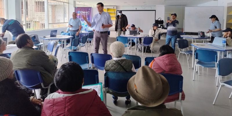 Cundinamarca formaliza tierras para más de 600 familias campesinas
