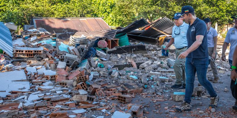 Gobernador Jorge Rey lidera respuesta ante sismo que deja más de 350 viviendas afectadas en Cundinamarca

