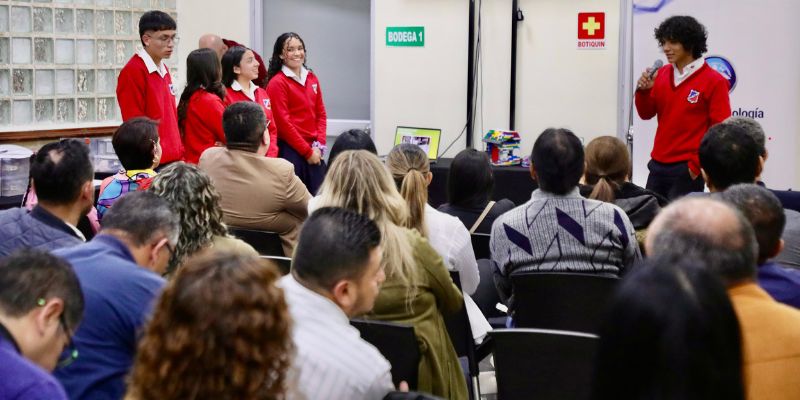 Semilleros con chips: colegios de Cundinamarca reciben kits de robótica para cultivar ciencia y tecnología