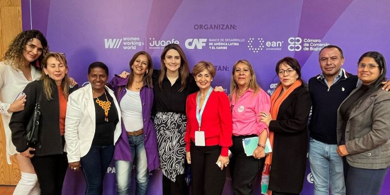 Lideresas y figuras públicas se dieron cita en foro por la equidad de género
