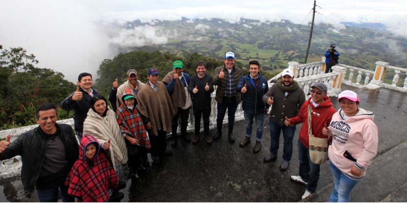 Mejoramiento del acceso al cerro de Chegua, un atractivo más de Carmen de Carupa


























































