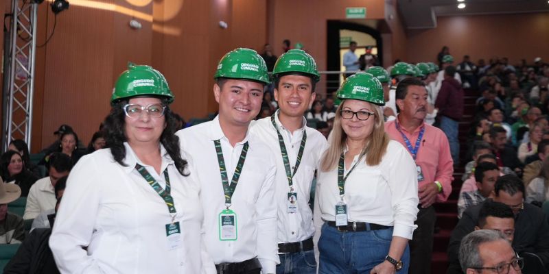Cundinamarca firma 300 nuevos convenios con JAC para construir placa huellas rurales con inversión de $18.300 millones