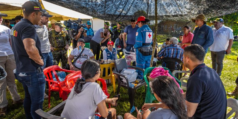 Gobernador Jorge Rey lidera respuesta ante sismo que deja más de 350 viviendas afectadas en Cundinamarca

