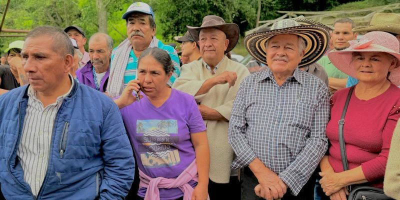 Chipaque recibe atención inmediata tras emergencia por remoción en masa