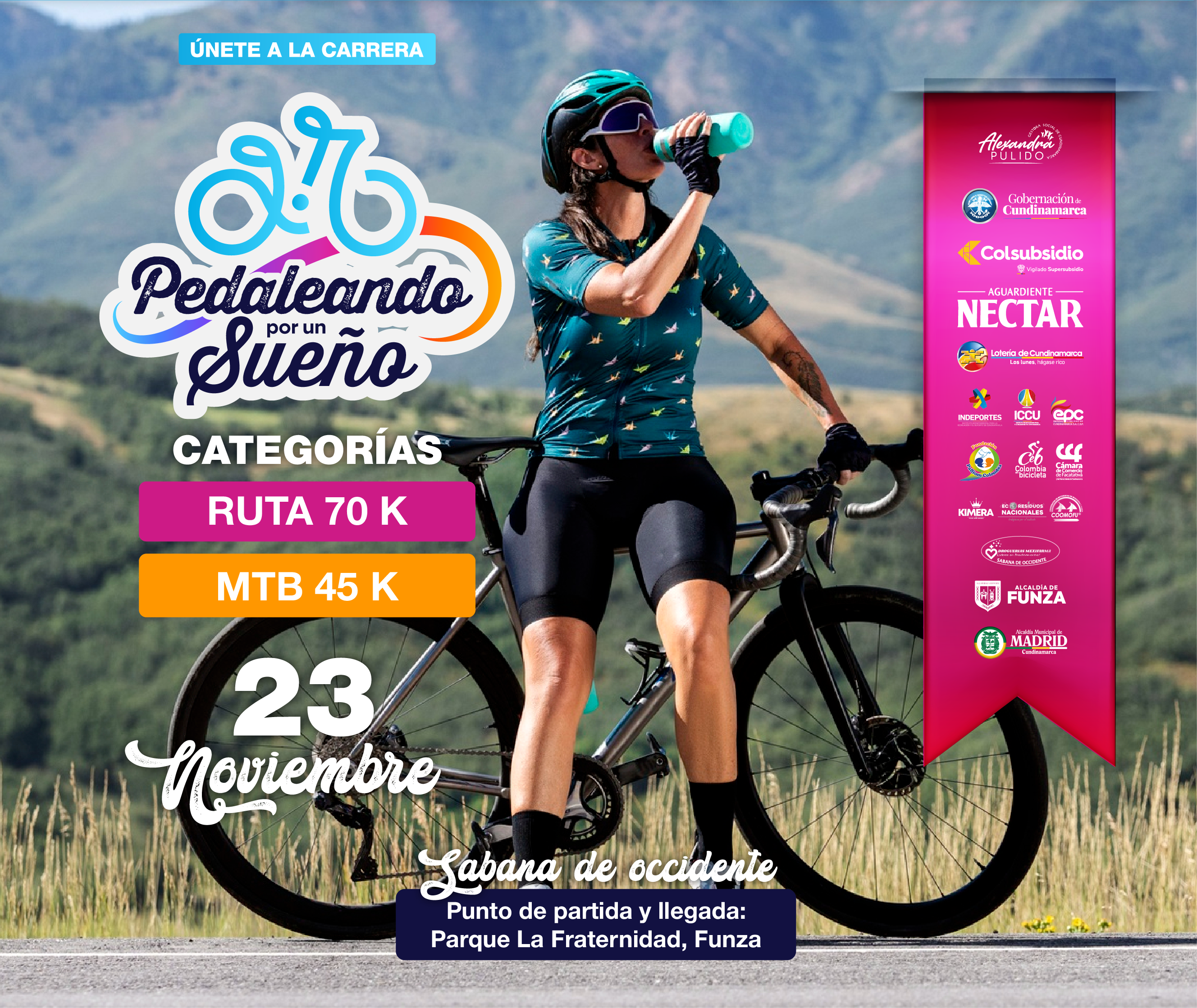 Ciclista femenina en plena ruta rural, bebiendo agua mientras sostiene su bicicleta de ruta. Promoción del evento "Pedaleando por un Sueño", que se llevará a cabo el 23 de noviembre, con categorías Ruta 70K y MTB 45K. 