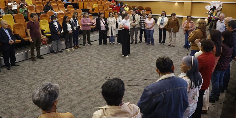 Cundinamarca promueve el envejecimiento activo con simposio dirigido a la población pensionada