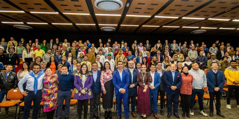 Cundinamarca y la U. Pedagógica sellan alianza para formar a líderes comunales
