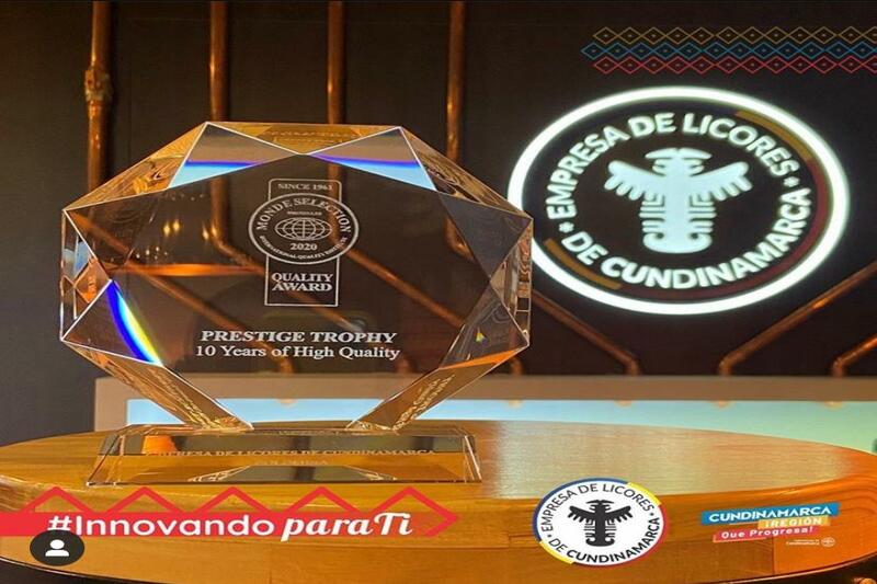 Monde Selectión reconoce a la Empresa de Licores de Cundinamarca por 10 años de prestigio y calidad