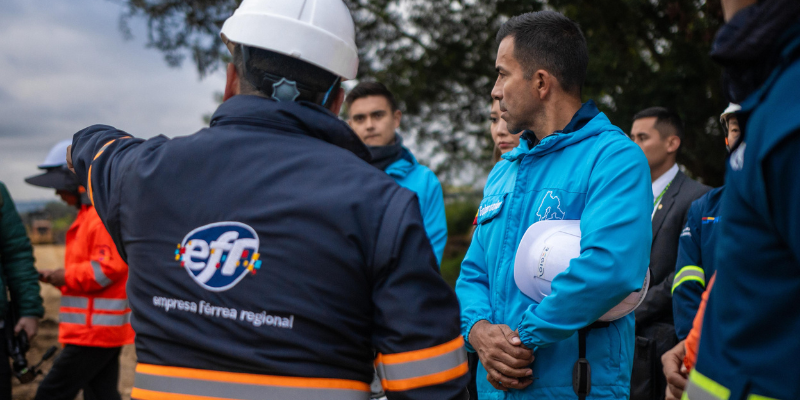 Gobernador Jorge Rey reporta más de 8 km de rieles desmontados y avances en la estación elevada de Mosquera para Regiotram

