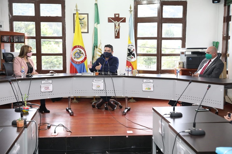 Gobernador garantizó continuidad en las obras que se adelantan en la provincia de Almeidas