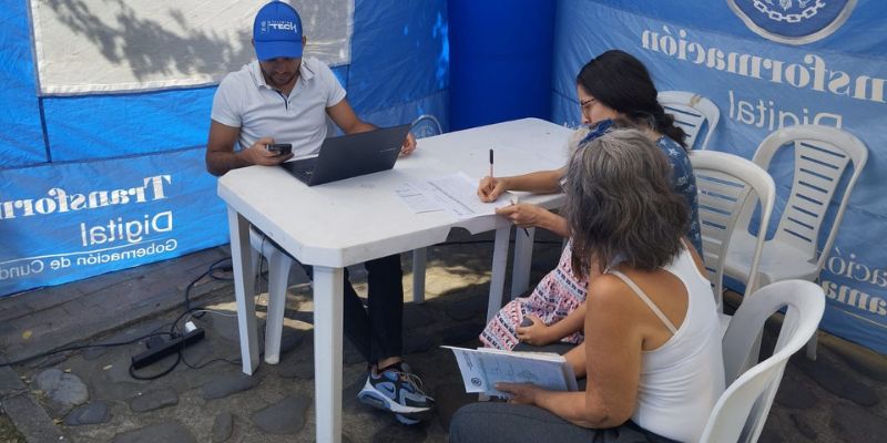 130 cundinamarqueses se vinculan a programas de formación digital en Puerto Salgar y Guaduas

