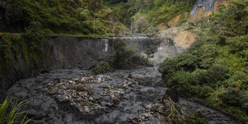 Desde Puente Quetame, el gobernador Jorge Rey coordina acciones urgentes ante emergencia invernal
