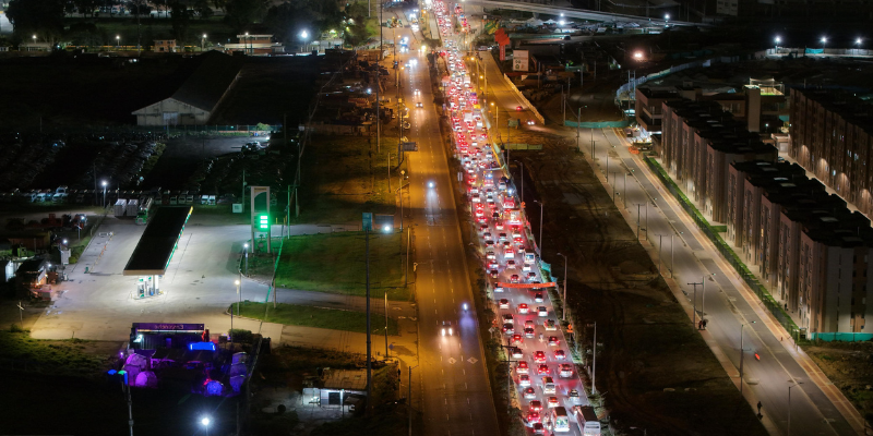 Más de 3,3 millones de vehículos transitaron por Cundinamarca durante la Semana de Receso, reporta el gobernador Jorge Rey