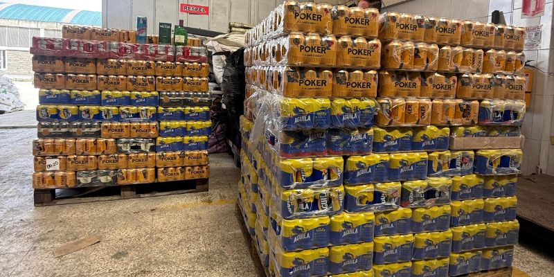 Cundinamarca destruye licor adulterado y elementos de contrabando para proteger la salud pública