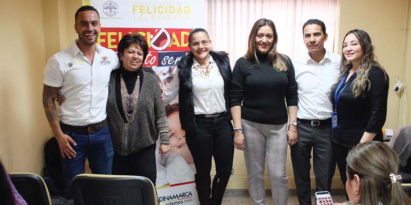 Se suman más embajadores de la felicidad a Cundinamarca 

























