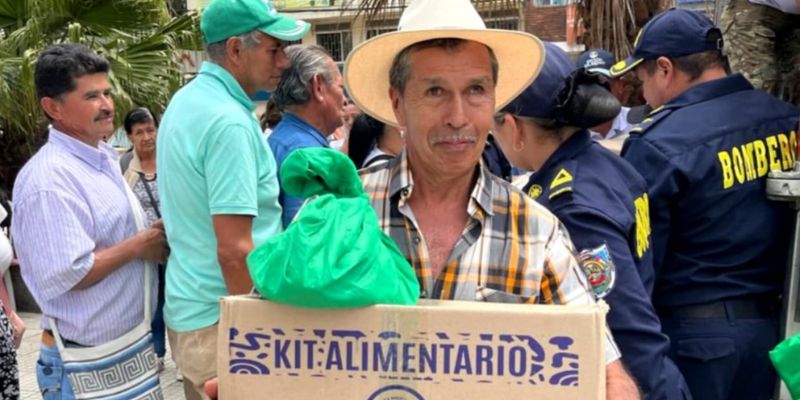 Avanza la atención de 200 familias damnificadas en Cáqueza por emergencia invernal


