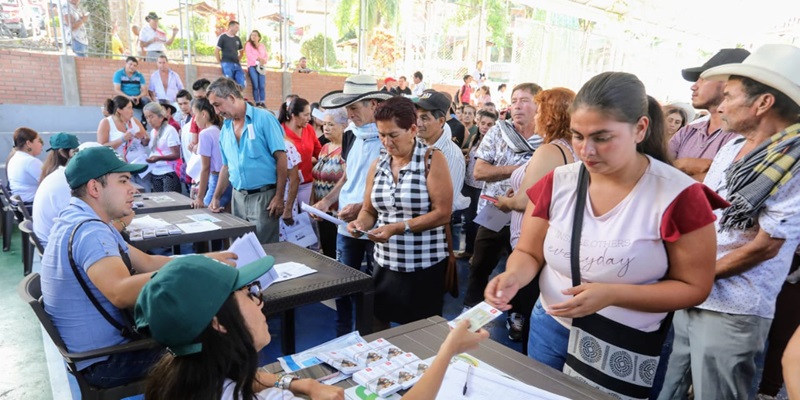 La Peña recibió equipos y tarjetas de la Red del Progreso Agropecuario por valor de $ 500 millones