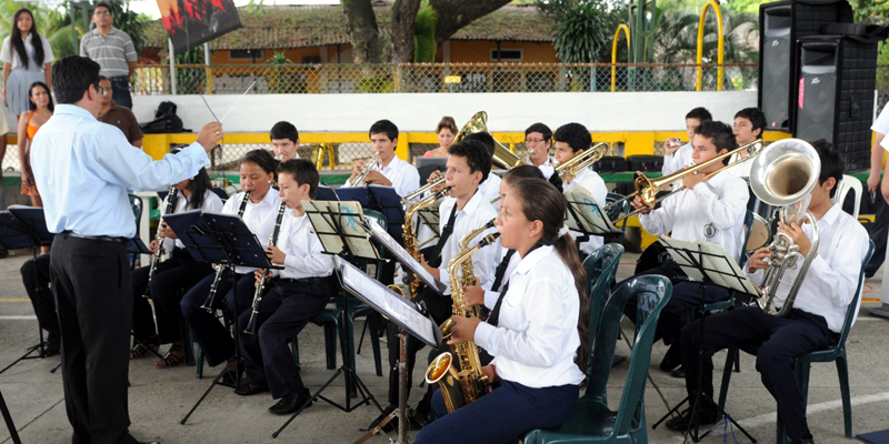 Festival departamental de bandas musicales municipales en Villeta


