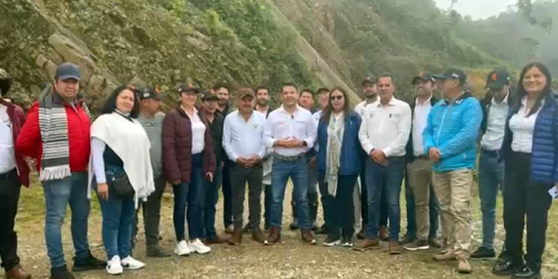 Corpoguavio entrega licencia a la Gobernación para construir vía al Llano










