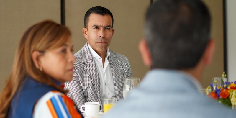 Gobernador Jorge Rey impulsa alianza internacional para mejorar el rendimiento deportivo en el Ciclo Olímpico