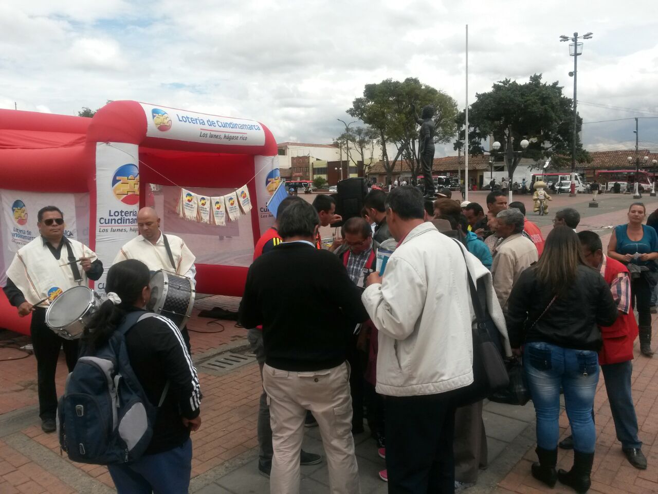 Lotería de Cundinamarca realizó recorrido comercial en Soacha
