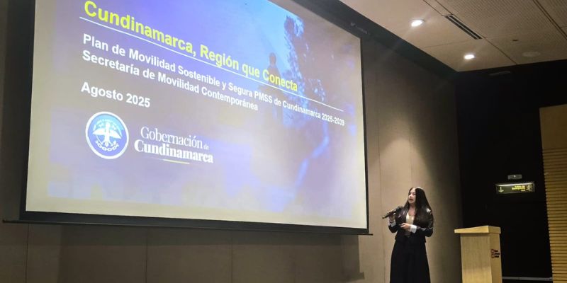 Cundinamarca avanza en movilidad municipal: 161 funcionarios se gradúan en diplomado especializado

