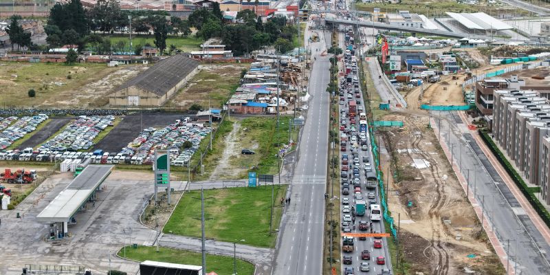 "Con 1.8 millones de viajeros previstos, tomar vías alternas será clave", recomienda el gobernador Jorge Rey para evitar congestión en el puente festivo
