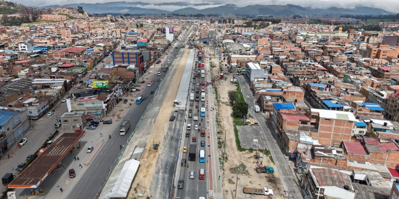 Gobernador Jorge Rey resalta movilidad segura para más de 2 millones de carros y reducción de muertes en las vías de Cundinamarca durante el puente festivo
