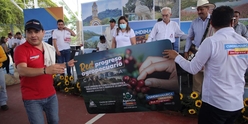 Cundinamarca lanza tarjeta agropecuaria exclusiva para  cafeteros del Departamento