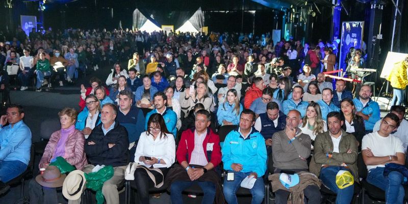 En la Rendición de Cuentas 2025, el IDACO destacó una inversión de 120 mil millones de pesos destinada a obras que fortalecen el tejido social en Cundinamarca.
