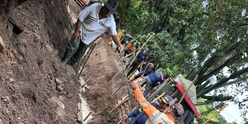 Colapso de tubería deja sin agua a Puente Quetame; EPC despliega carrotanques y plan de reparación

