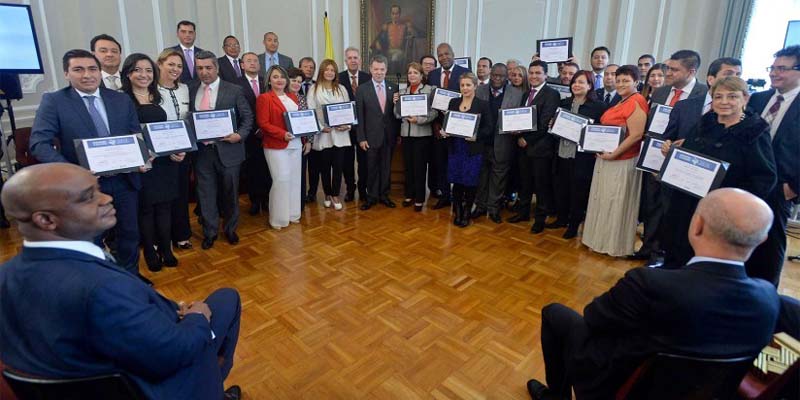 Presidente de la República entrega reconocimiento a Empresas Públicas de Cundinamarca en Alta Gerencia











