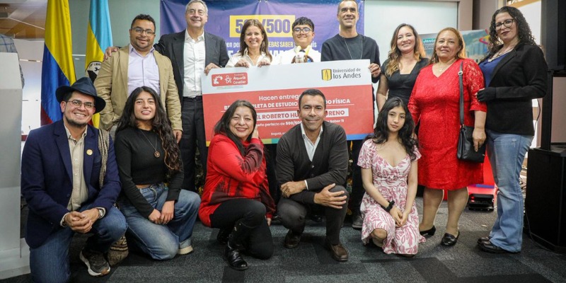 Samuel Huertas, estudiante de Fosca, obtiene beca del 100% para estudiar Física tras lograr puntaje perfecto en las Pruebas Saber 11

