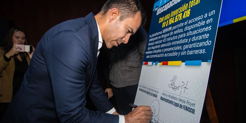 Gobernador Jorge Rey posesiona a los representantes del Comité Departamental de Discapacidad