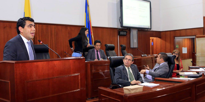 Nueva mesa directiva de la Asamblea de Cundinamarca para 2018


























































































