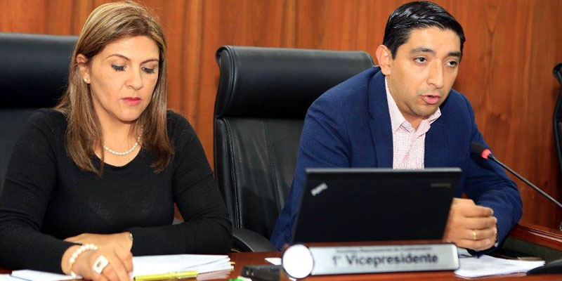 Invías e ICCU presentaron avances para reabrir la vía Caparrapí-La Aguada





























