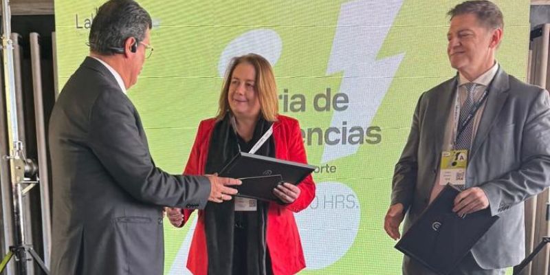 Cundinamarca recibe el máximo reconocimiento iberoamericano en gestión pública