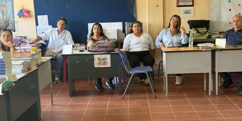 Secretaría de Educación fortalece diálogo con docentes afectados por sismo en Medina y Paratebueno 